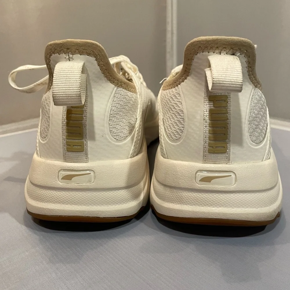 EUC Puma 9 Women’s Softride Sophia Vital
Women's Running Shoes White Almond $70! - Picture 6 of 14